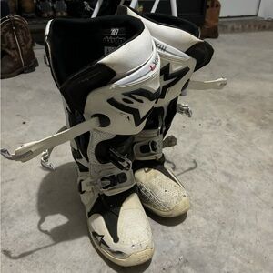 Alpinestars tech 10